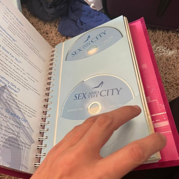 Sex and the City Complete Series - Picture 5 of 12